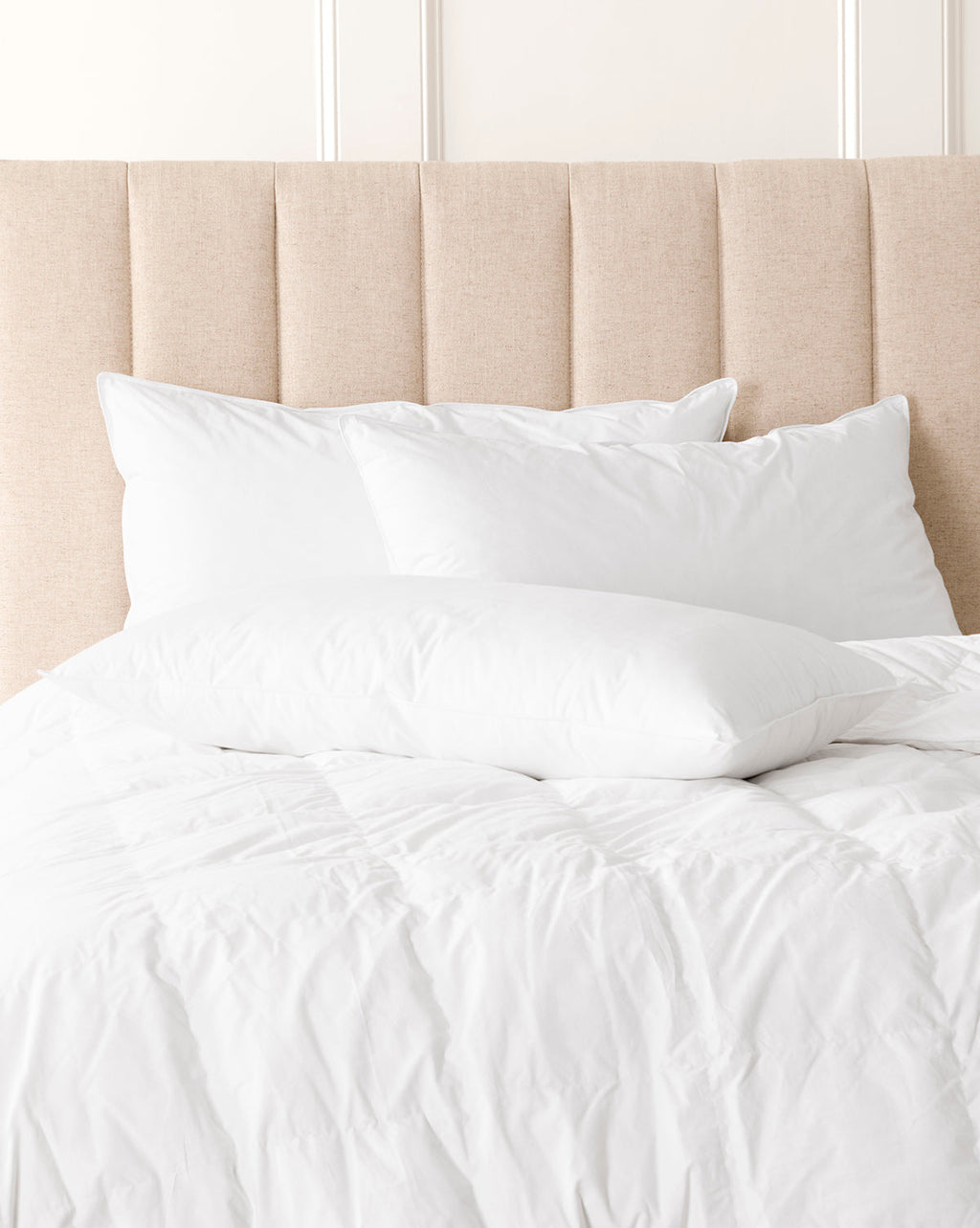 PrimaSera Down Alternative Bed Pillow