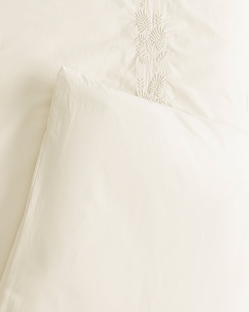 Bianca Organic Percale Embroidered Duvet Cover