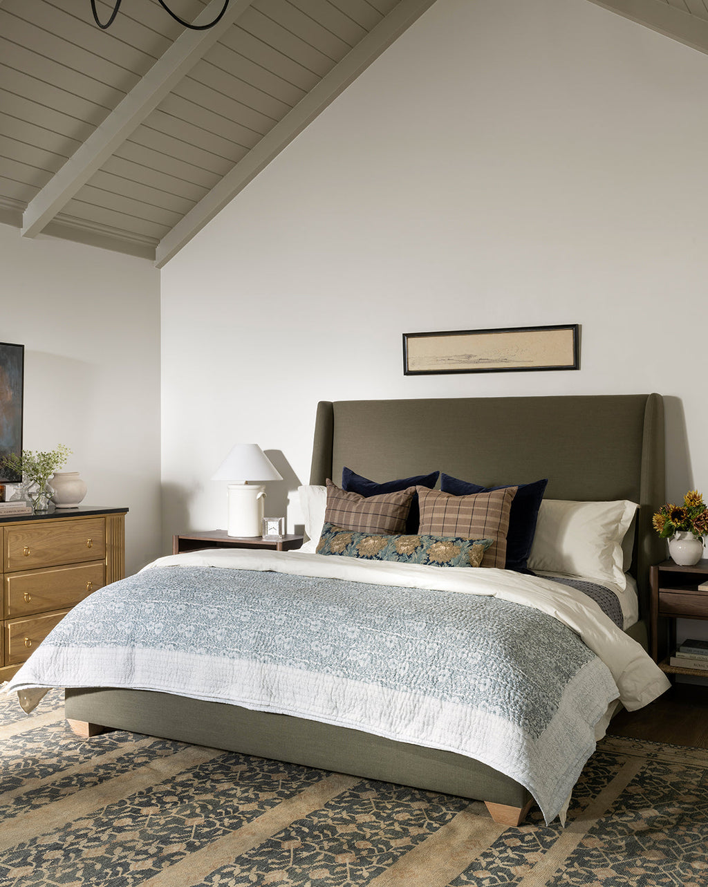 Campanella Hand-Knotted Wool Rug